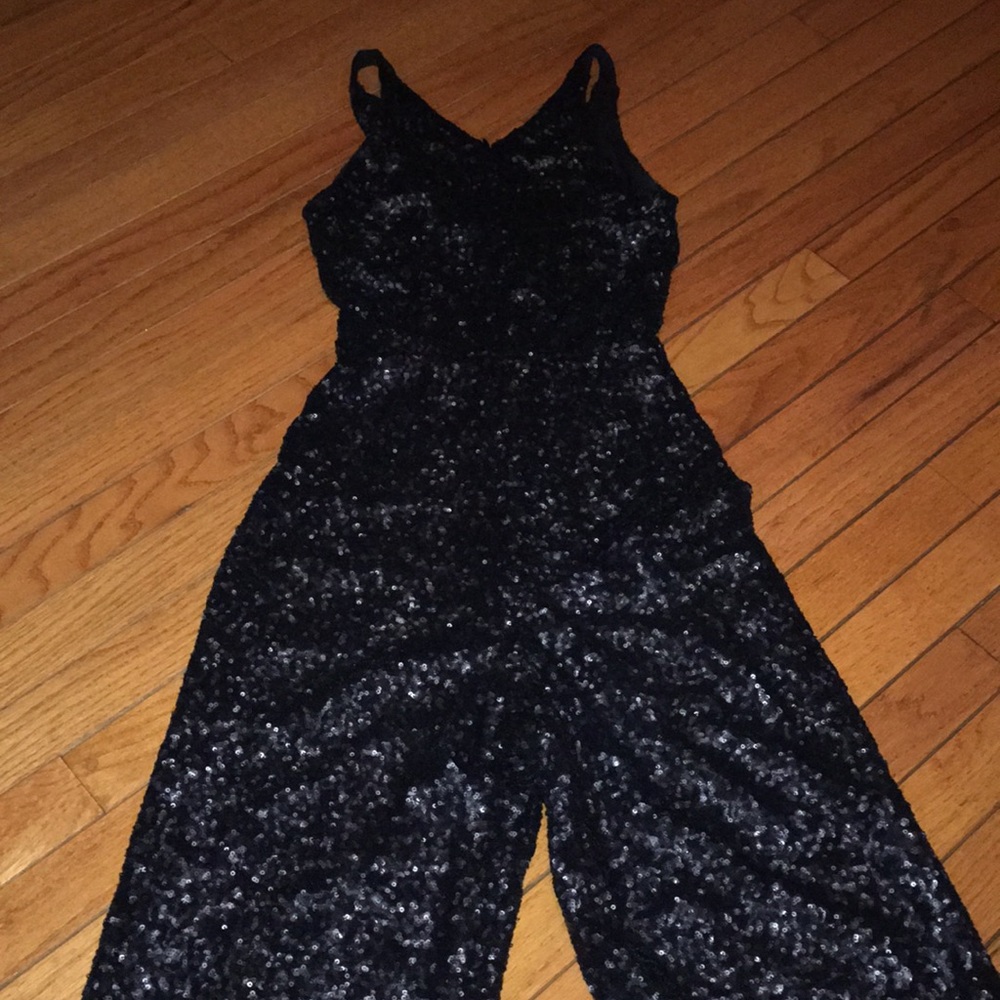 DRESS THE POPULATION BLACK SEQUINED NWOT JUMPSUIT SIZE SMALL - Picture 7 of 11